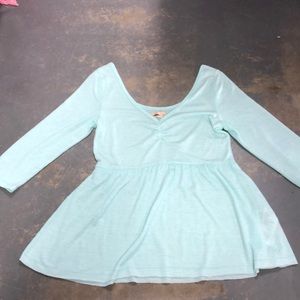 Juniors Hollister Top ———bin-M-1